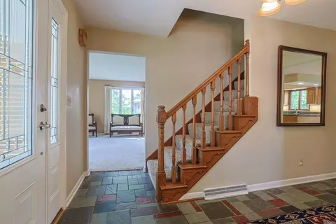 Entry Way - 2727 Wellsford Ln, Springfield, OH 45503 photo 1 of 3