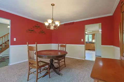 Dining - 2727 Wellsford Ln, Springfield, OH 45503 photo 3 of 4