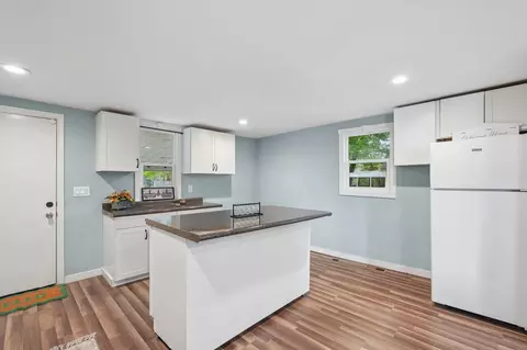 Kitchen - 918 Elder St, Springfield, OH 45505 photo 1 of 4