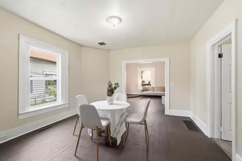 Dining - 967 James St, Springfield, OH 45503 photo 2 of 4