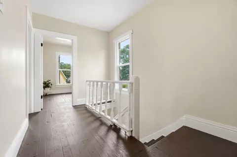 Entry Way - 967 James St, Springfield, OH 45503 photo 9 of 9