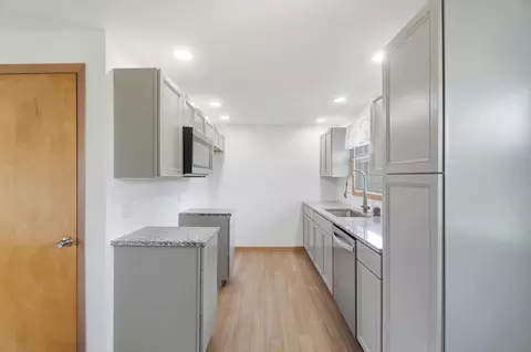Kitchen - 4209 Helena Dr, Springfield, OH 45503 photo 1 of 6