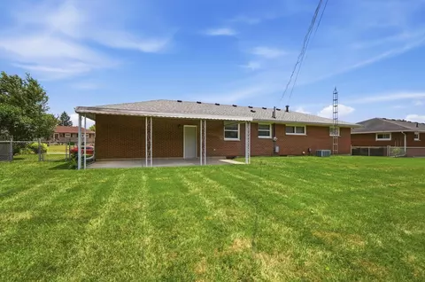 Exterior - 4209 Helena Dr, Springfield, OH 45503 photo 7 of 12