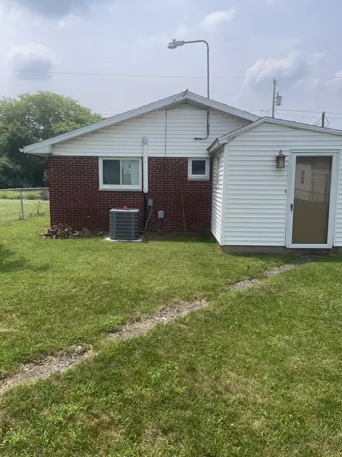 Exterior - 742 Montgomery Ave, Springfield, OH 45506 photo 2 of 3
