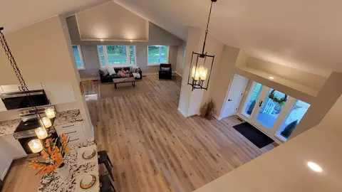 Entry Way - 9870 Springhill Degraff Rd, De Graff, OH 43318 photo 5 of 5