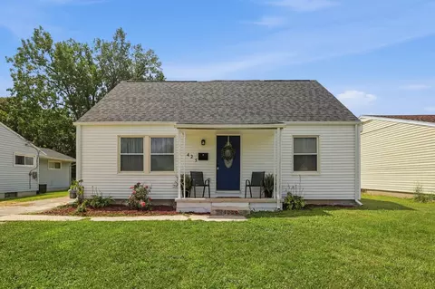 Exterior - 425 W Parkwood Ave, Springfield, OH 45506 photo 3 of 10