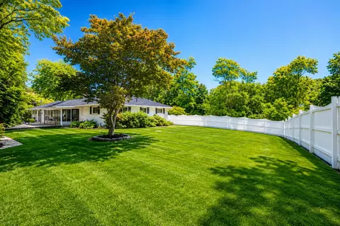Exterior - 601 Westchester Park Dr, Springfield, OH 45504 photo 20 of 20