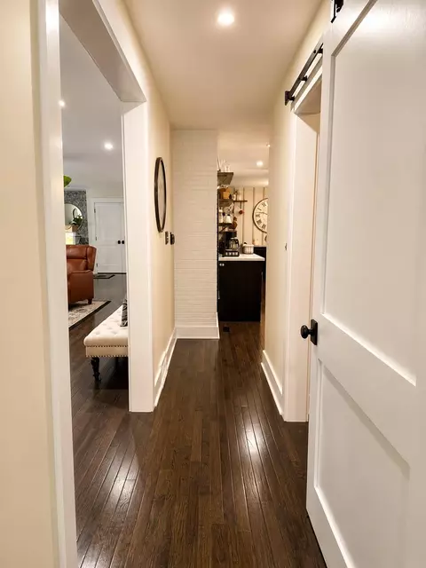 Entry Way - 601 Westchester Park Dr, Springfield, OH 45504 photo 7 of 11