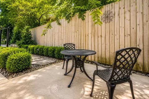 Exterior - 601 Westchester Park Dr, Springfield, OH 45504 photo 10 of 20