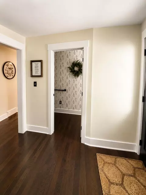 Entry Way - 601 Westchester Park Dr, Springfield, OH 45504 photo 11 of 11