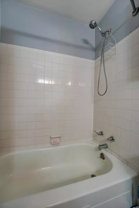 Bath - 7446 Dull Rd, Arcanum, OH 45304 photo 4 of 4