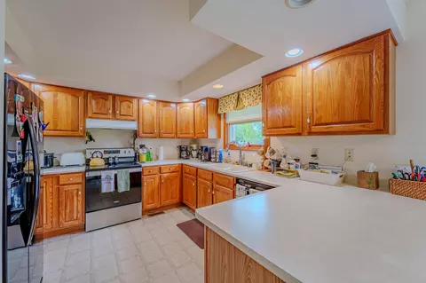Kitchen - 521 E Hoewisher Rd, Sidney, OH 45365 photo 2 of 3