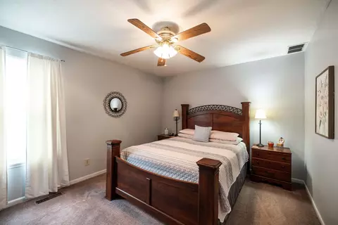 Bedroom - 2748 Conestoga St, Springfield, OH 45503 photo 5 of 8