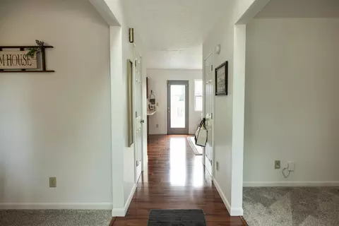 Entry Way - 2748 Conestoga St, Springfield, OH 45503 photo 1 of 6