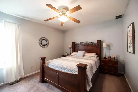 Bedroom - 2748 Conestoga St, Springfield, OH 45503 photo 7 of 8