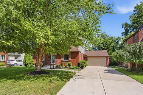 Exterior - 314 S Broadmoor Blvd, Springfield, OH 45504 photo 2 of 8