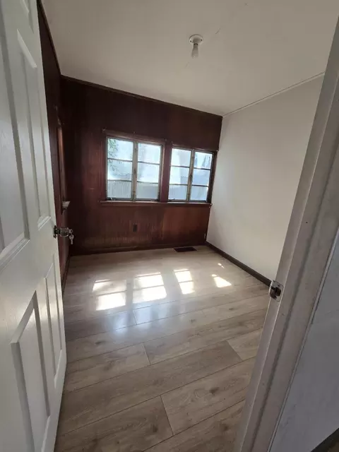 Bedroom - 1908 W Washington St, Springfield, OH 45506 photo 1 of 1