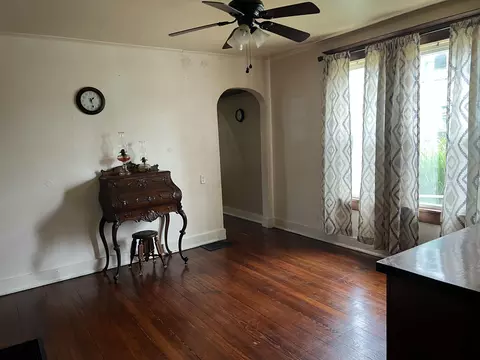 Living - 1243 W Mulberry St, Springfield, OH 45506 photo 5 of 7