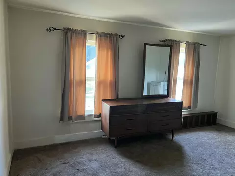 Bedroom - 1243 W Mulberry St, Springfield, OH 45506 photo 4 of 4