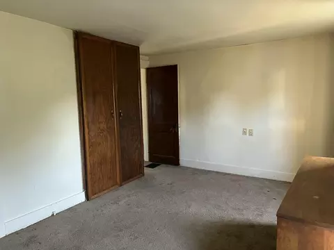 Bedroom - 1243 W Mulberry St, Springfield, OH 45506 photo 3 of 4