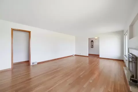 Living - 1770 Saint Paris Pike, Springfield, OH 45504 photo 4 of 7
