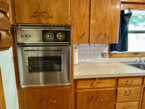 Kitchen - 3966 Mud Pike Rd, Celina, OH 45822 photo 3 of 5