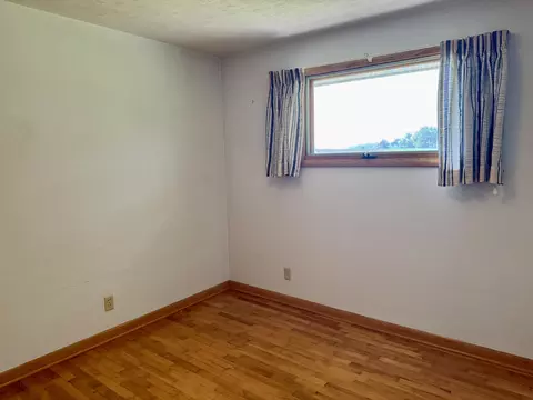 Bedroom - 3966 Mud Pike Rd, Celina, OH 45822 photo 8 of 8