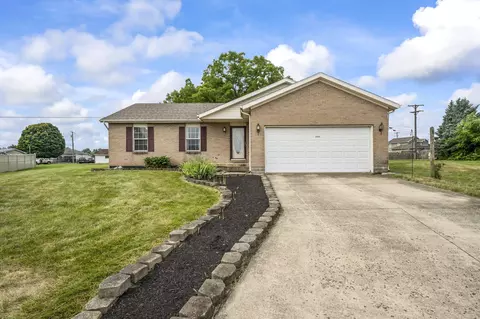 405 Patty Dr, Bradford, OH 45308
