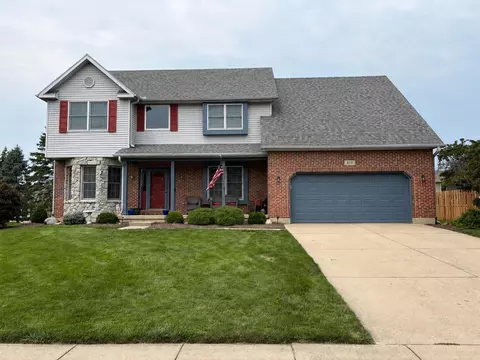 819 Claymore Ct, Tipp City, OH 45371
