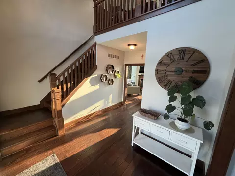 Entry Way - 3223 Windy Ridge Dr, Springfield, OH 45502 photo 1 of 3