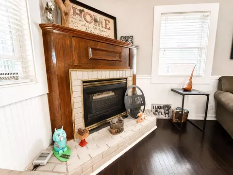 Living - 511 W Main St, Coldwater, OH 45828 photo 2 of 2
