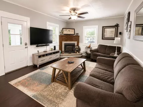 Living - 511 W Main St, Coldwater, OH 45828 photo 1 of 2