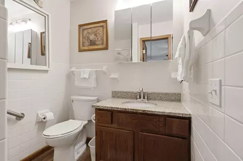 Bath - 3023 Brixton Dr, Springfield, OH 45503 photo 1 of 4