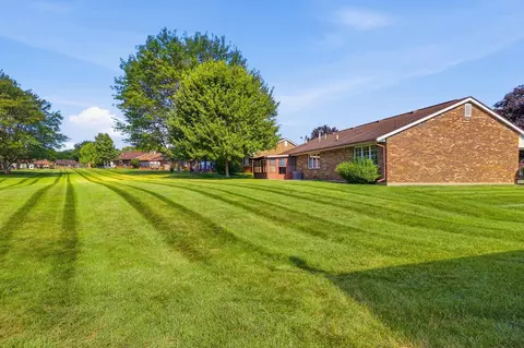 Exterior - 3023 Brixton Dr, Springfield, OH 45503 photo 10 of 11