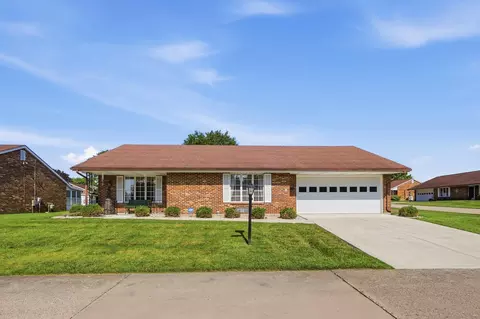 Exterior - 3023 Brixton Dr, Springfield, OH 45503 photo 3 of 11