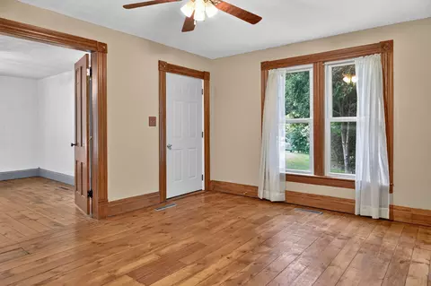 Living - 3121 W Columbia St, Springfield, OH 45504 photo 5 of 5