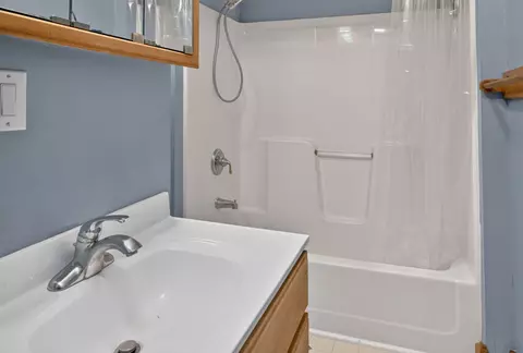 Bath - 3121 W Columbia St, Springfield, OH 45504 photo 1 of 2