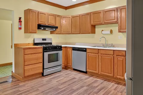 Kitchen - 3121 W Columbia St, Springfield, OH 45504 photo 2 of 2