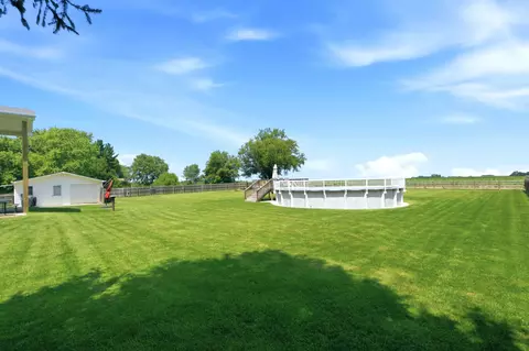 Exterior - 5258 E County Line Rd, Springfield, OH 45502 photo 15 of 15