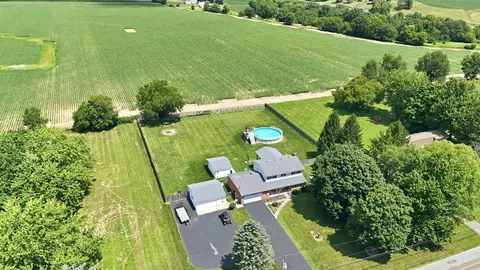 View/Area - 5258 E County Line Rd, Springfield, OH 45502 photo 2 of 7