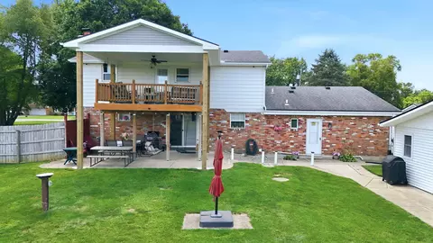 Exterior - 5258 E County Line Rd, Springfield, OH 45502 photo 7 of 15