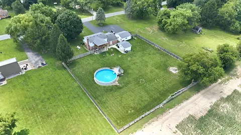 View/Area - 5258 E County Line Rd, Springfield, OH 45502 photo 6 of 7