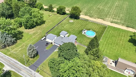 View/Area - 5258 E County Line Rd, Springfield, OH 45502 photo 3 of 7