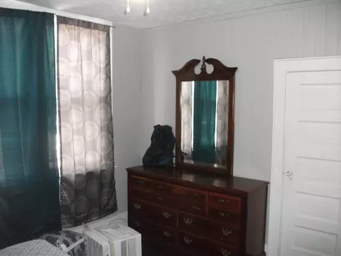 Bedroom - 2209 Columbus Ave, Springfield, OH 45503 photo 3 of 12