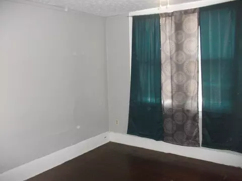 Bedroom - 2209 Columbus Ave, Springfield, OH 45503 photo 8 of 12
