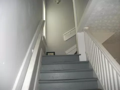 Entry Way - 2209 Columbus Ave, Springfield, OH 45503 photo 2 of 5