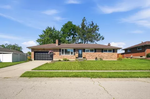 Exterior - 4111 Helena Dr, Springfield, OH 45503 photo 2 of 11