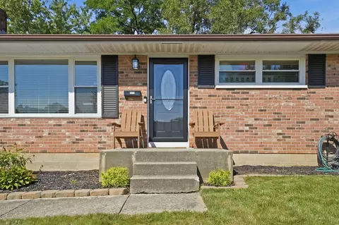 Exterior - 4111 Helena Dr, Springfield, OH 45503 photo 3 of 11
