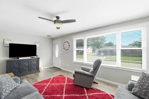 Living - 4111 Helena Dr, Springfield, OH 45503 photo 1 of 2
