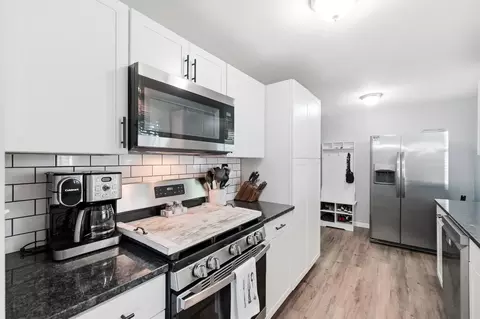 Kitchen - 4111 Helena Dr, Springfield, OH 45503 photo 4 of 4